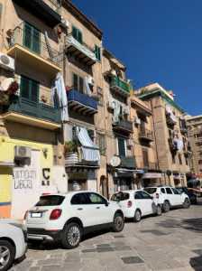 Appartamento in Vendita a Palermo via Domenico Scinã 